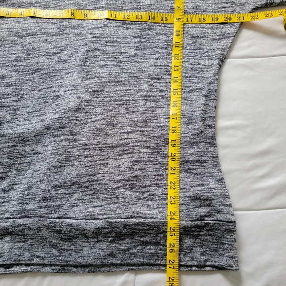 Athleta Pose Layered Cutout Back Tunic Top, Heathered Marled Gray, Size Small - Picture 8 of 8